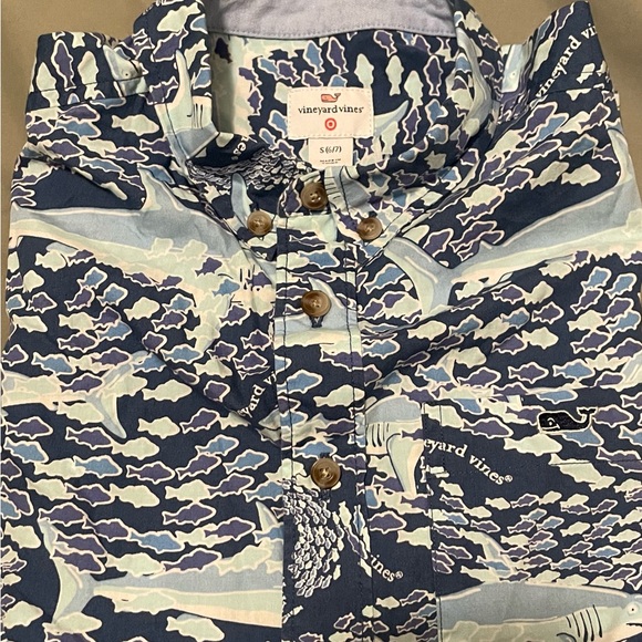 Vineyard Vines boys Button-up top Size S (6/7) Gently Used Condition - Picture 3 of 6